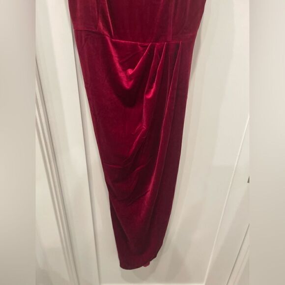 Yumi Kim Felicity Velvet Sleeveless Midi Dress in Wine.Size M - Picture 10 of 16